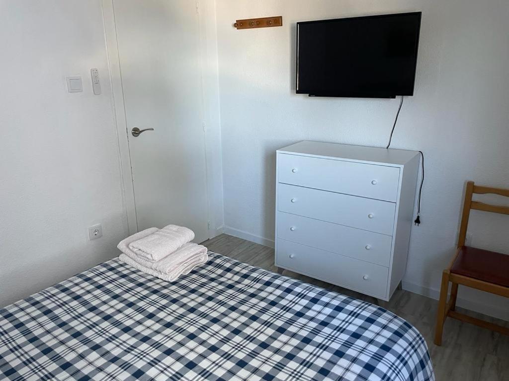 Apartamento En Complejo Residencial Con Piscina Y Garaje Frente Al Mar Valencia Eksteriør billede